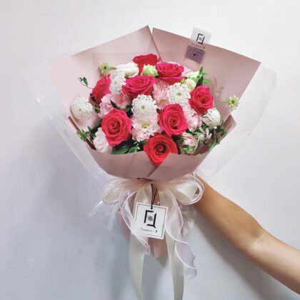 Hot Pink Rose & Wavy Pink Eustoma Fresh Flower Bouquet Quadruple Flower BM010039