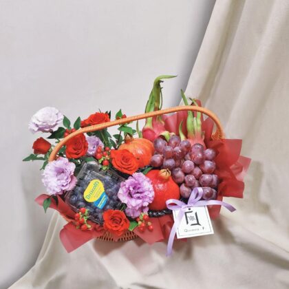 Ruffled Purple Eustoma & Red Spray Rose Fresh Flower Fruit Basket Quadruple Flower FB100002